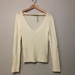 Zara Knit Crop Top Size Medium V-Neck Women's Cream Shirt